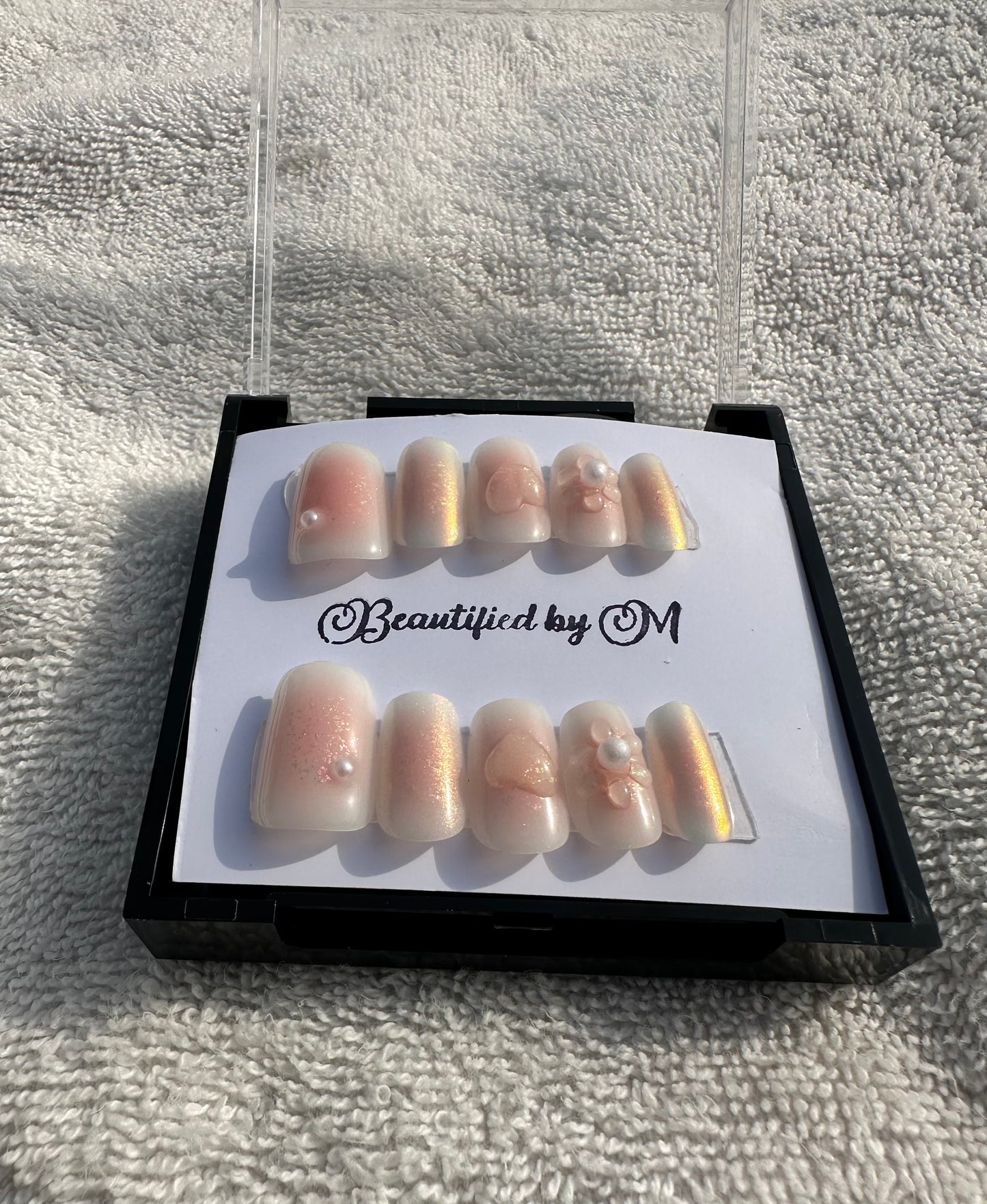 NM06: Cloudy Marshmallow Press On Nails 24 Pieces