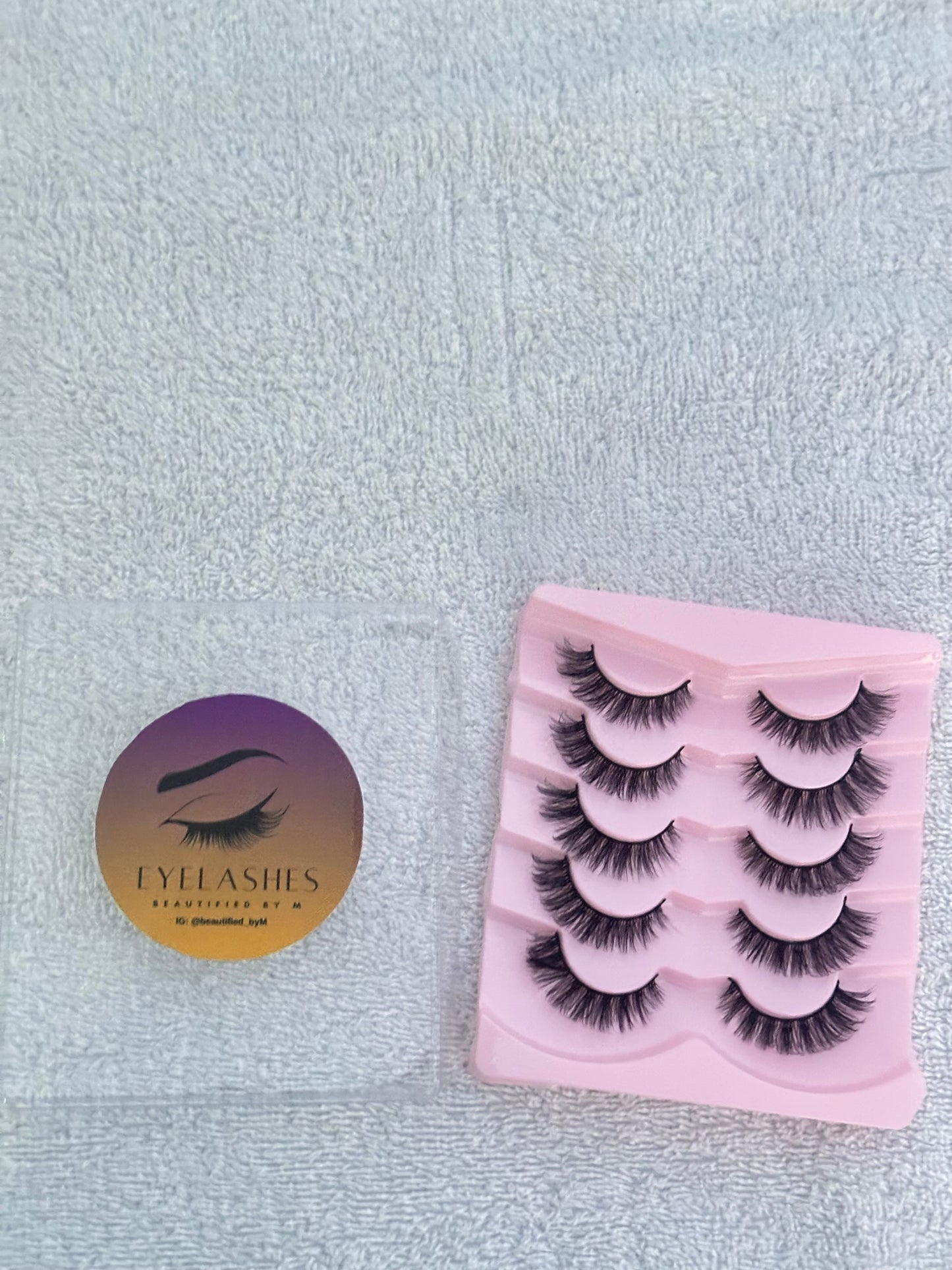 BM006: Natural look Wispy Silky Eyelashes