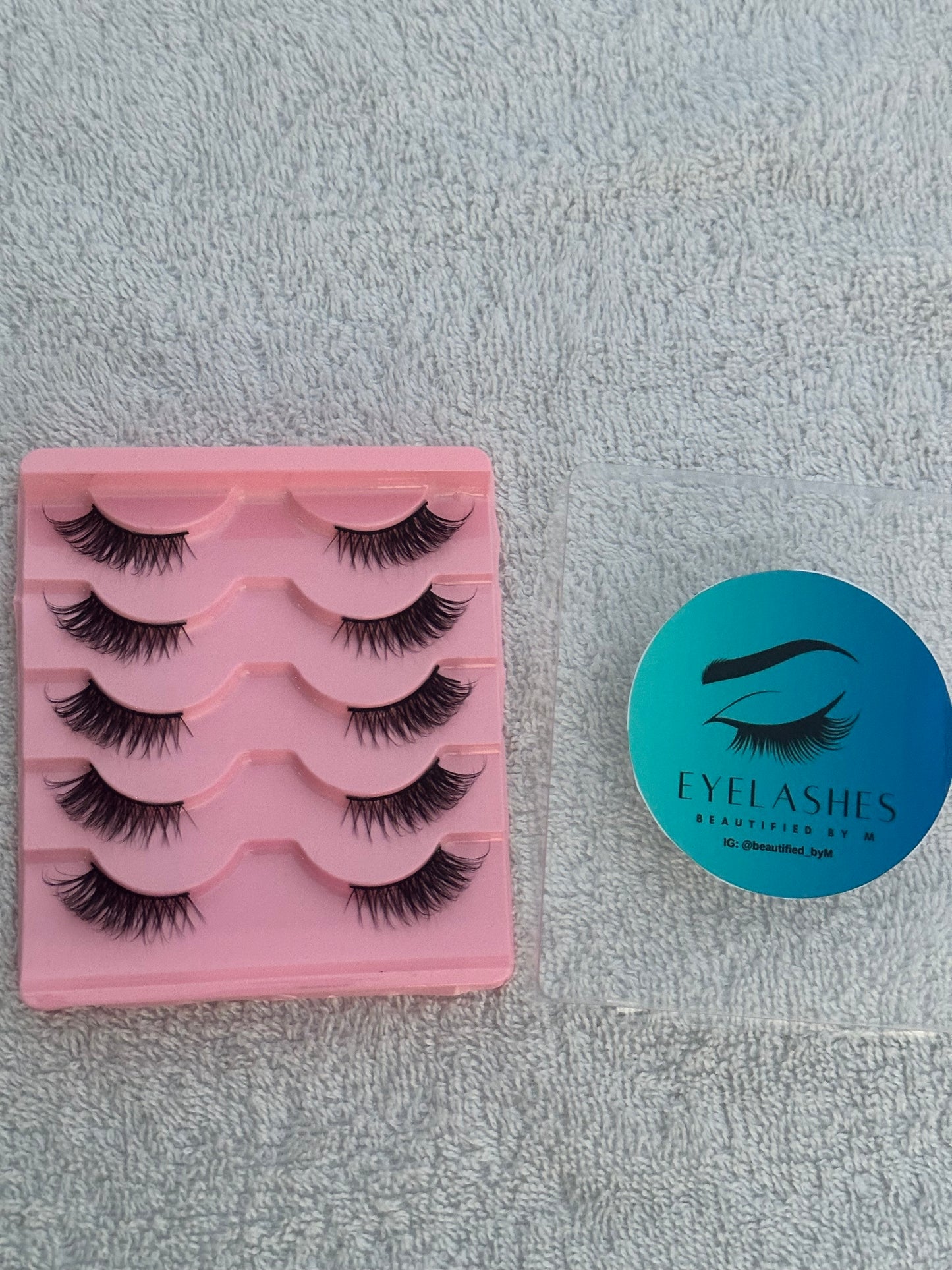 BM10F: Premium Cat Eye Natural look Strip Eyelashes 5 Pairs