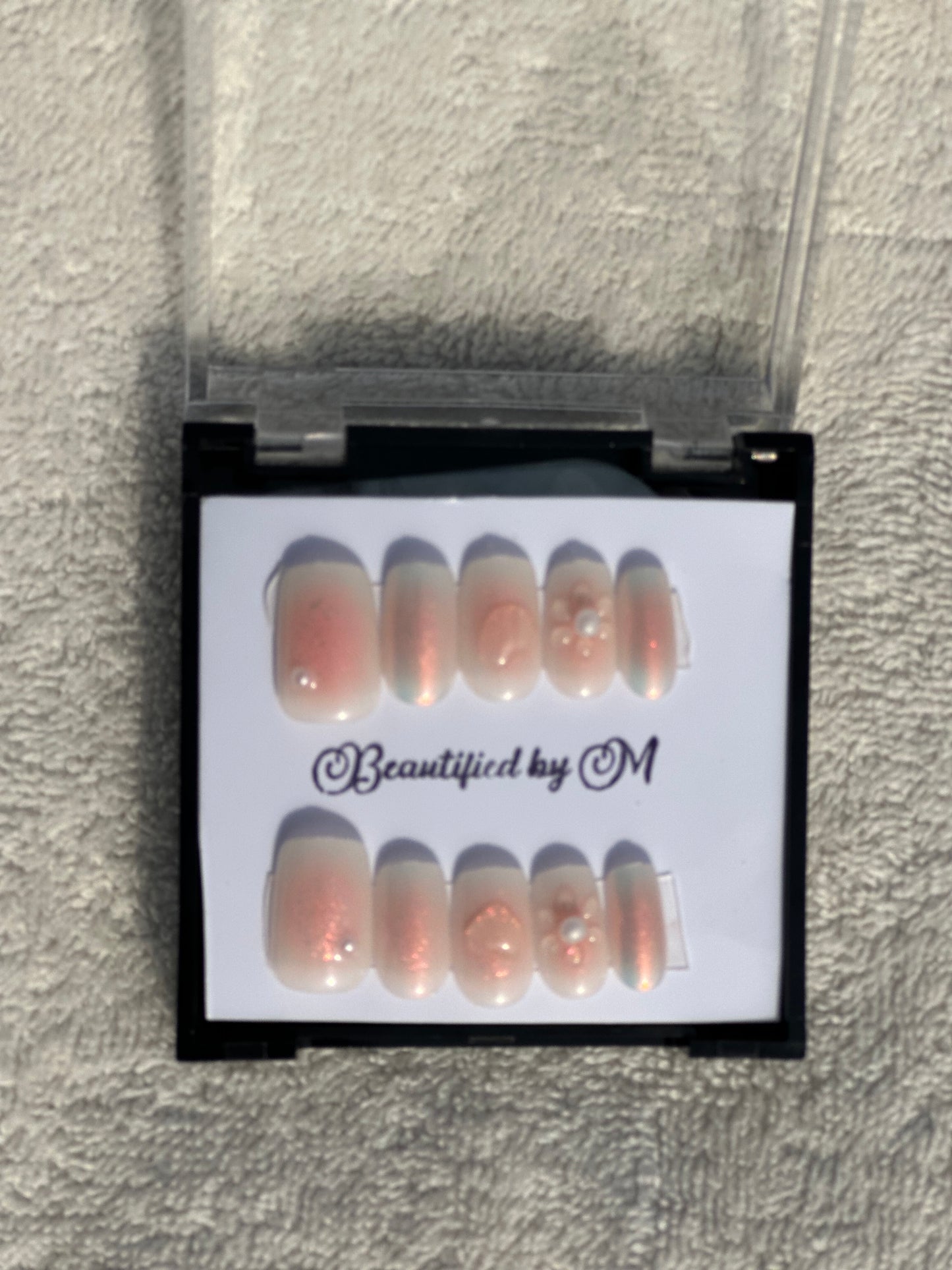 NM06: Cloudy Marshmallow Press On Nails 24 Pieces