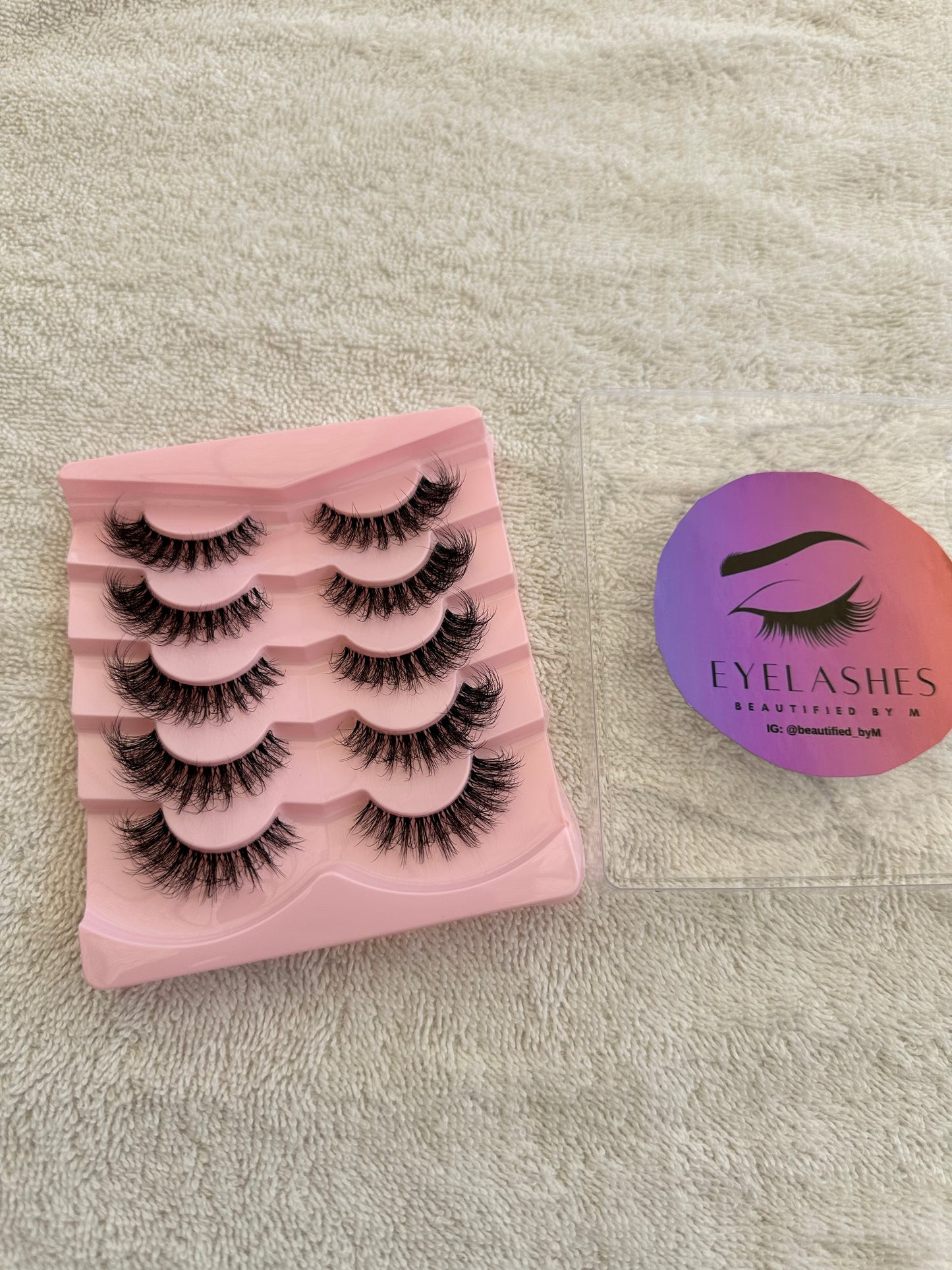 BM003: Natural curl resuable False Eyelashes