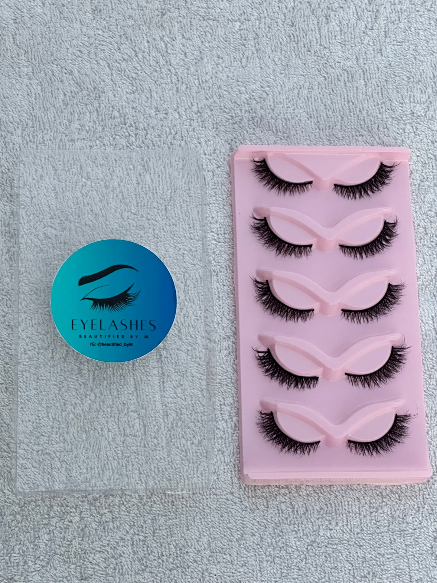 BM07: Fox Style Long Winged Natural Lashes 5 pieces