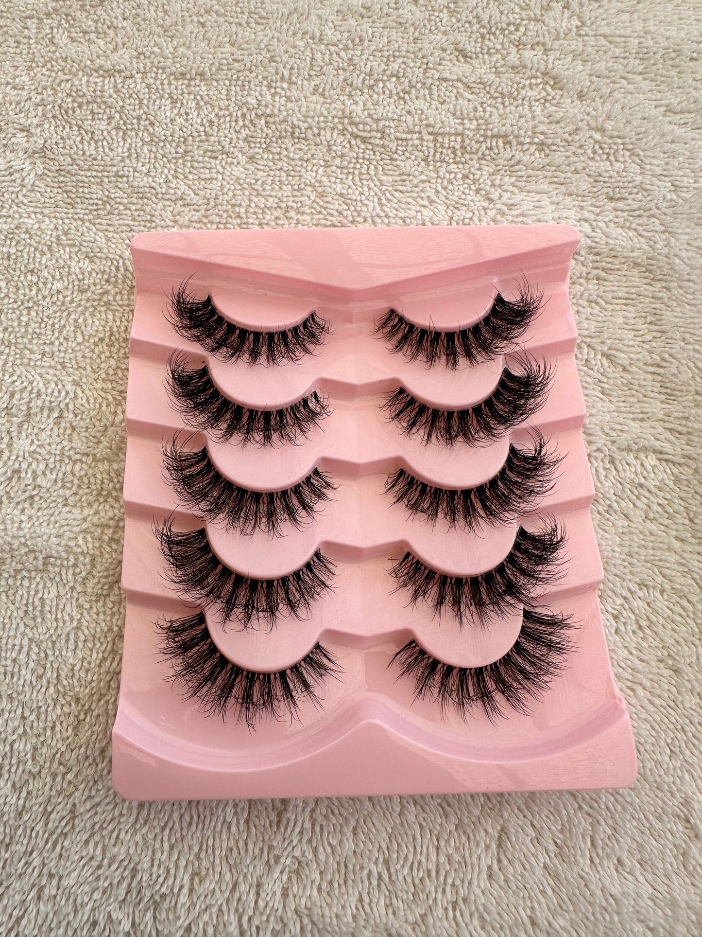 BM003: Natural curl resuable False Eyelashes
