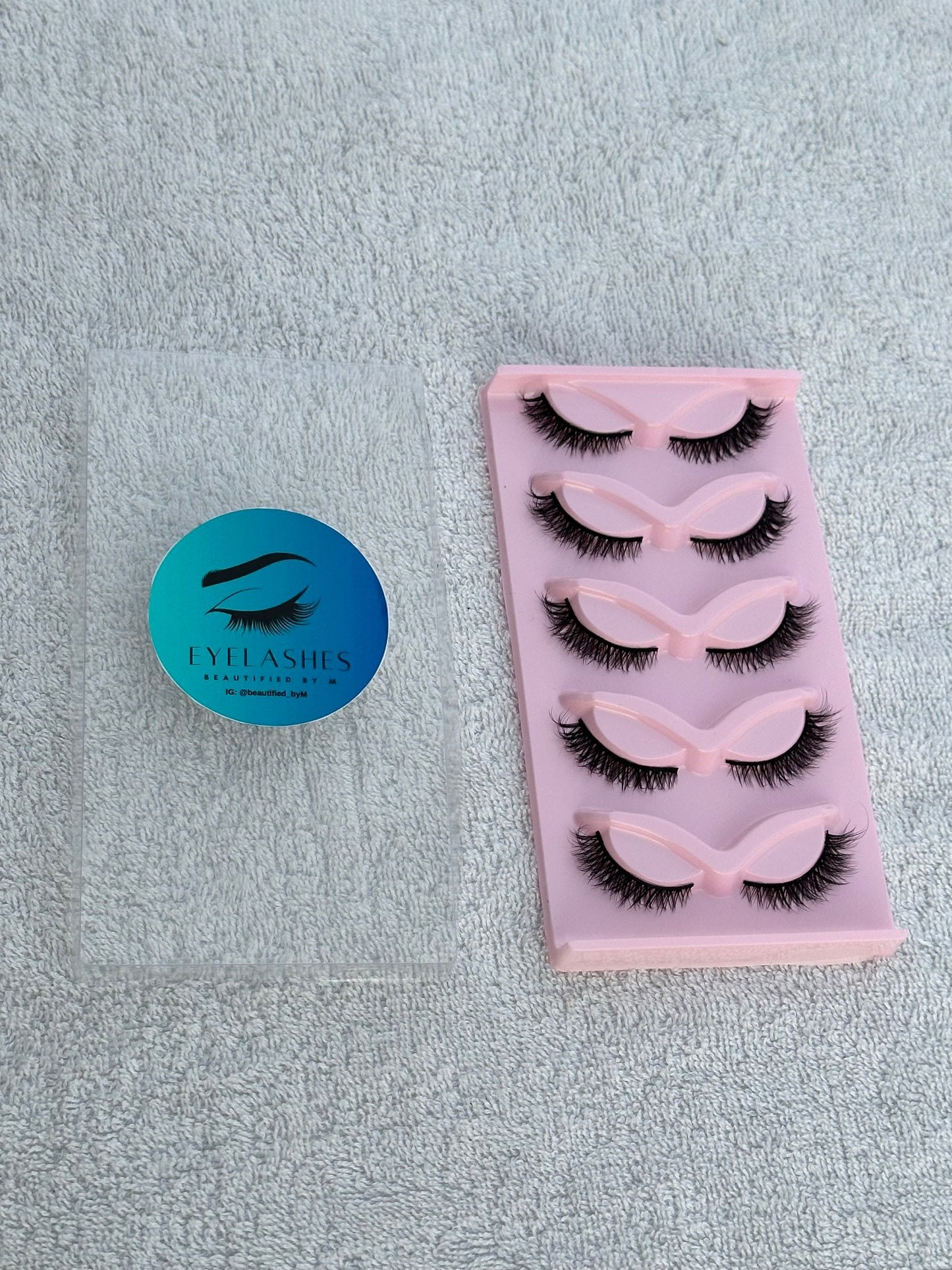 BM07: Fox Style Long Winged Natural Lashes 5 pieces
