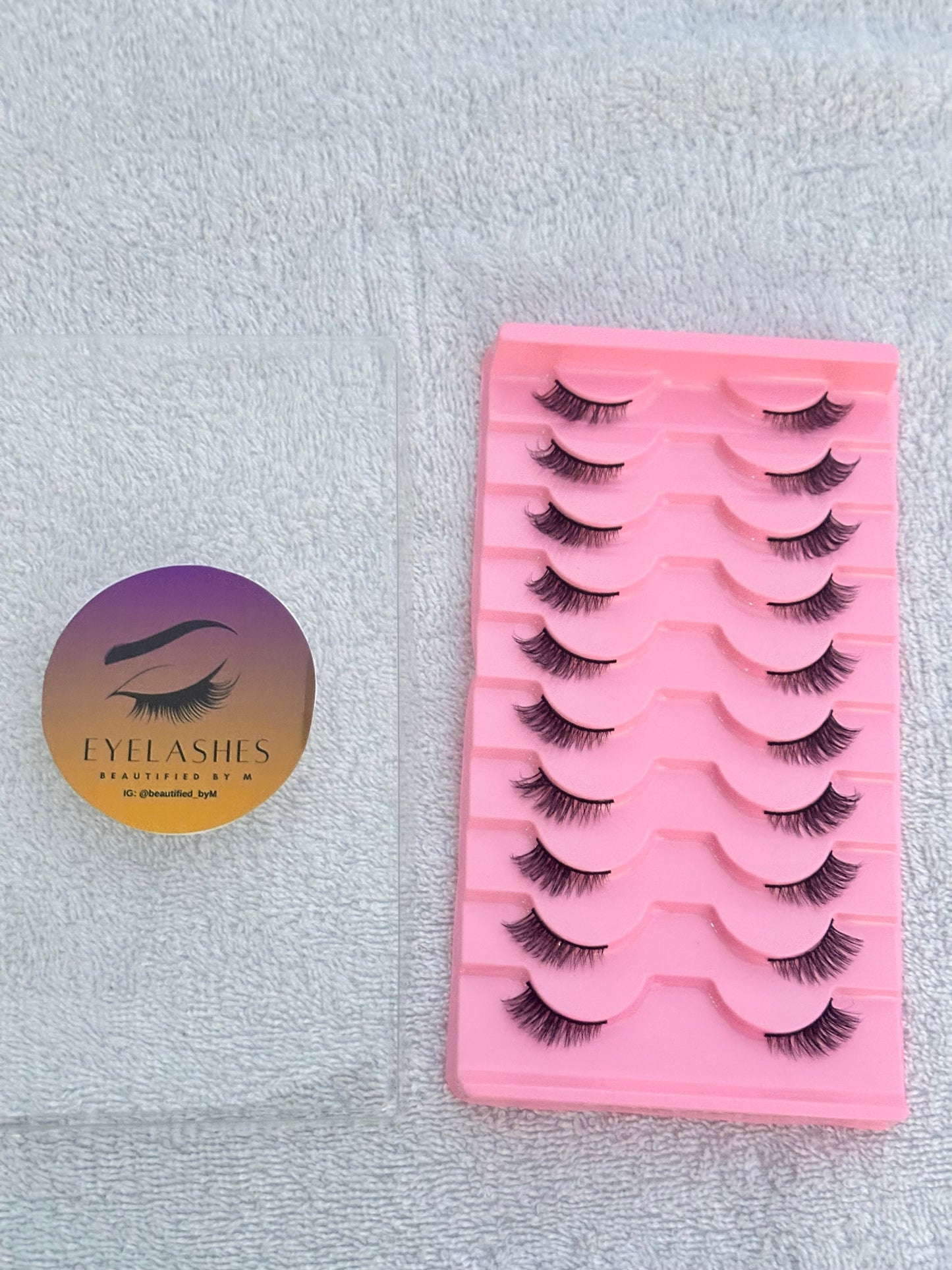 Natural/Fluffy Short Accent Half Eyelashes 10 Pairs