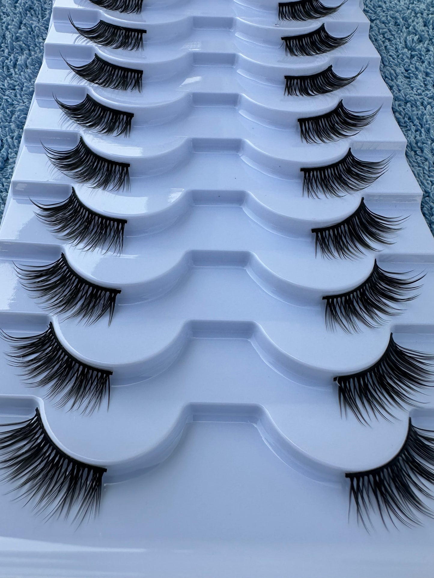 BM1010: 10 Pairs Half Cat Eyelashes – Effortless Lift, Flawless Flick