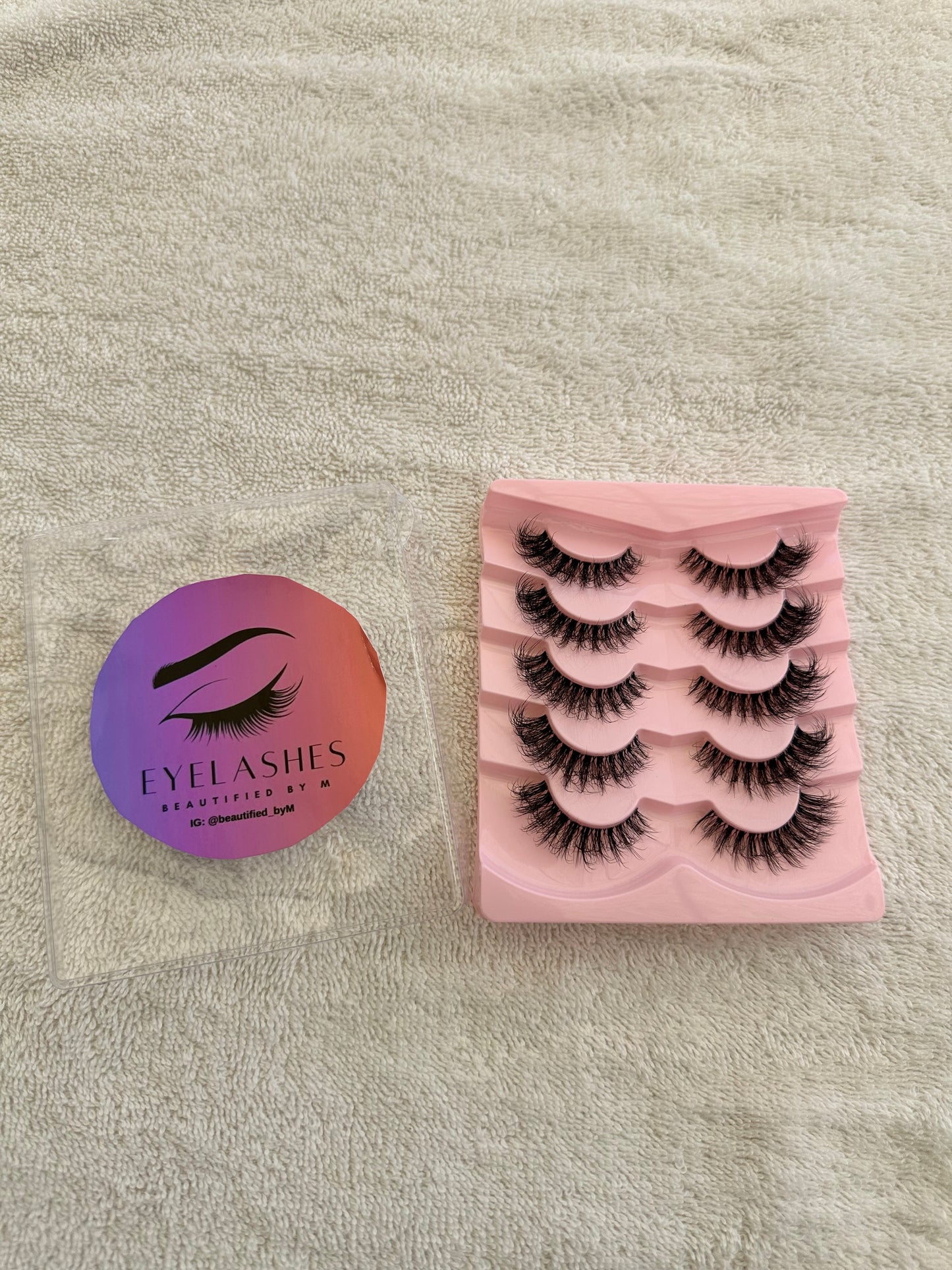 BM003: Natural curl resuable False Eyelashes
