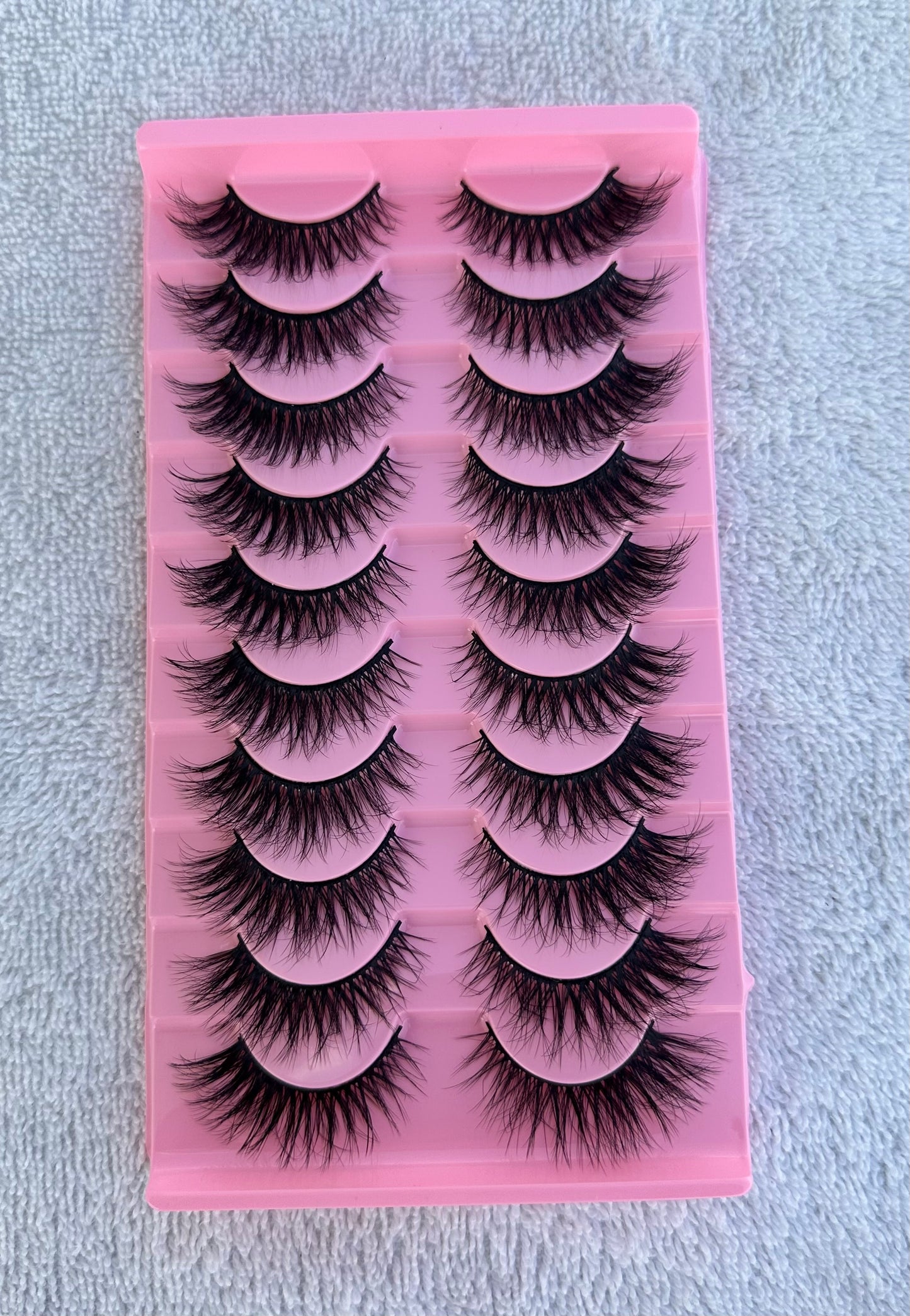 BM1.1: Premium Thick And Natural C-Curl False Lashes 10 Pairs