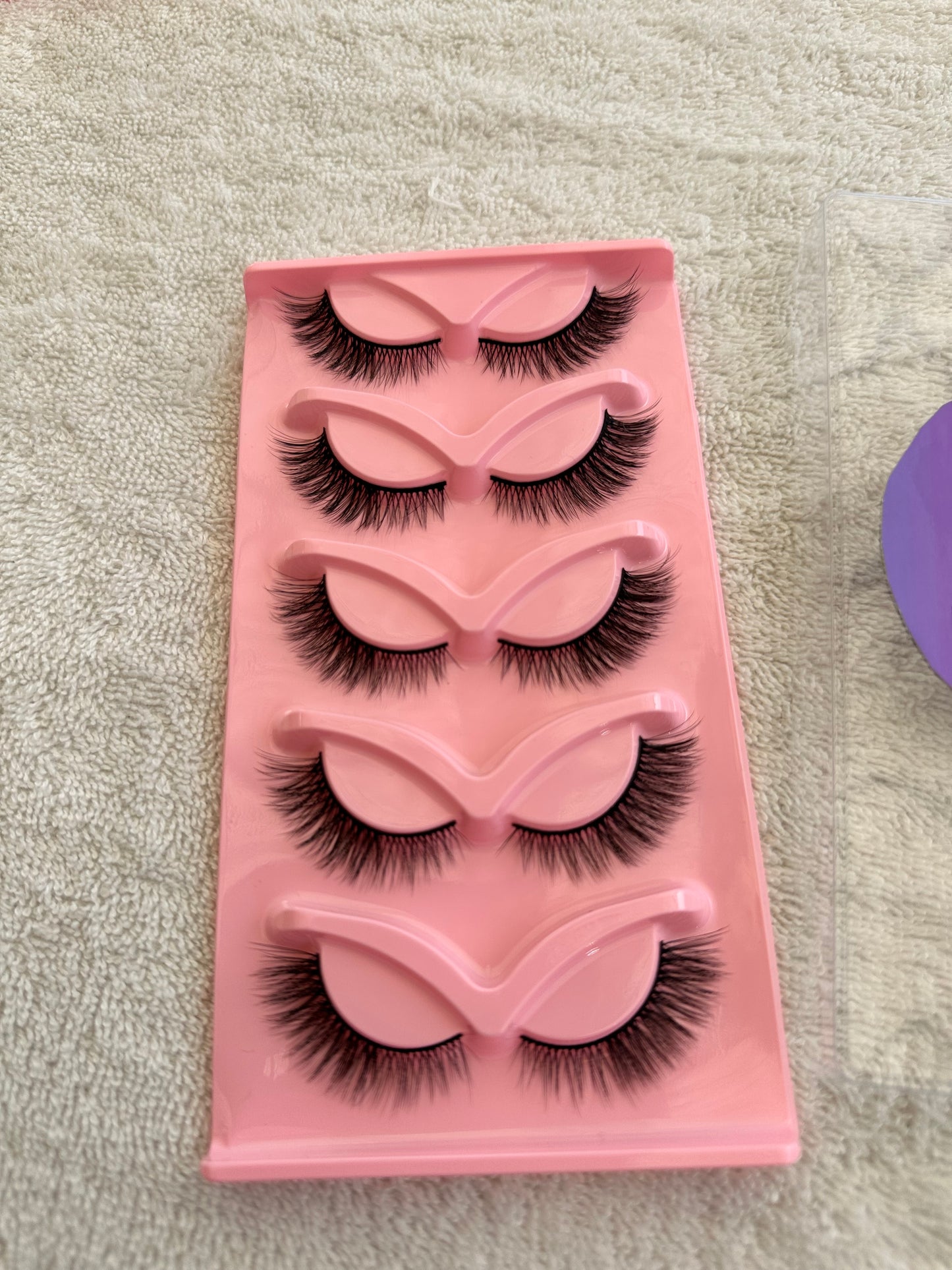 BM05: Fluffy Full Strip False Lashes 5 Pairs