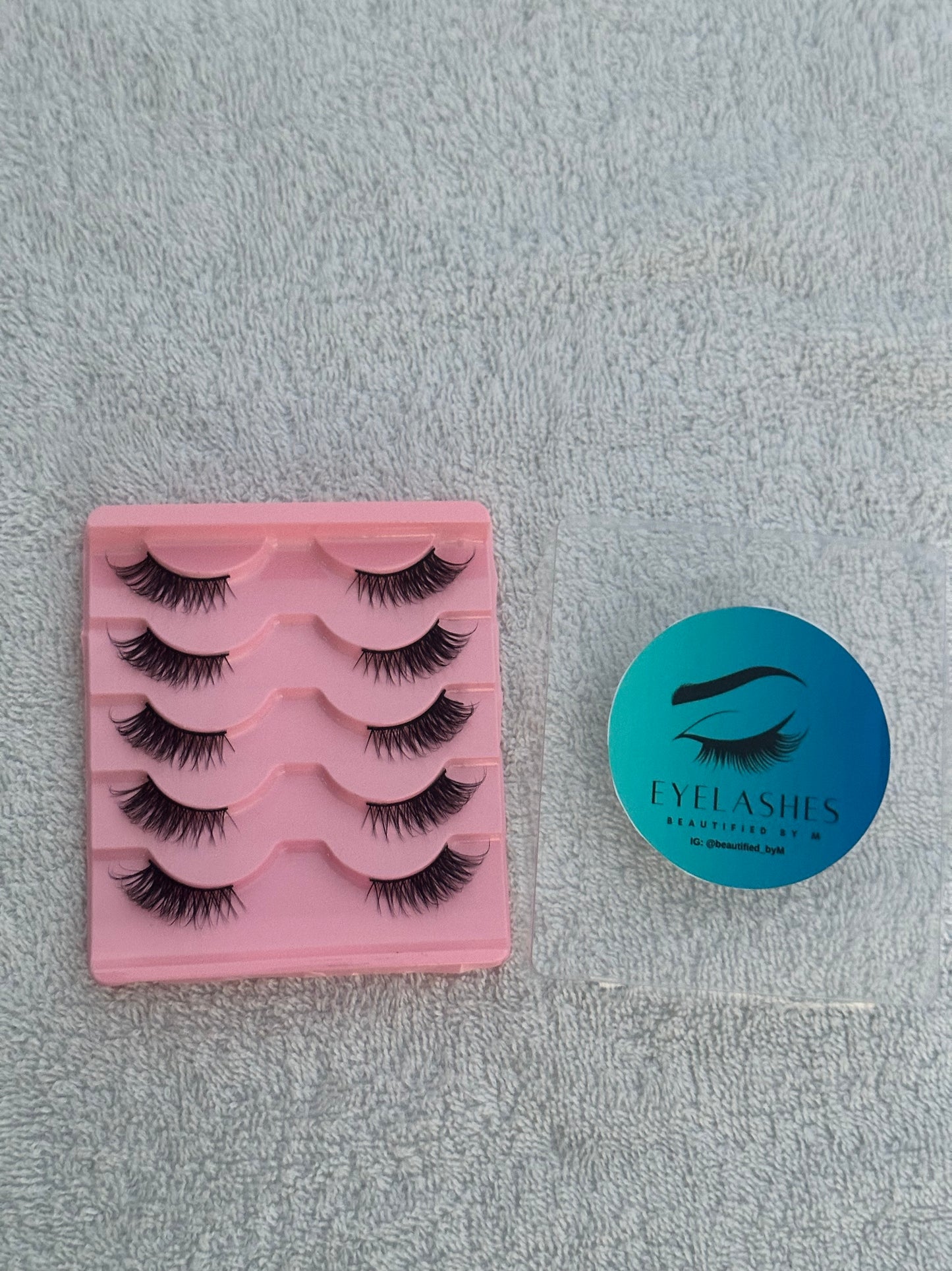 BM10F: Premium Cat Eye Natural look Strip Eyelashes 5 Pairs