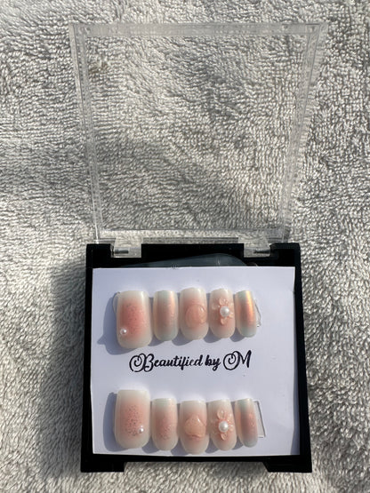 NM06: Cloudy Marshmallow Press On Nails 24 Pieces