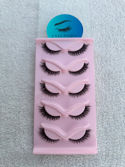 BM07: Fox Style Long Winged Natural Lashes 5 pieces