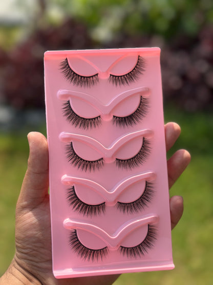 BM08: Fluffy and Natural look Cat Eye Lashes( Suitable for All eyes)