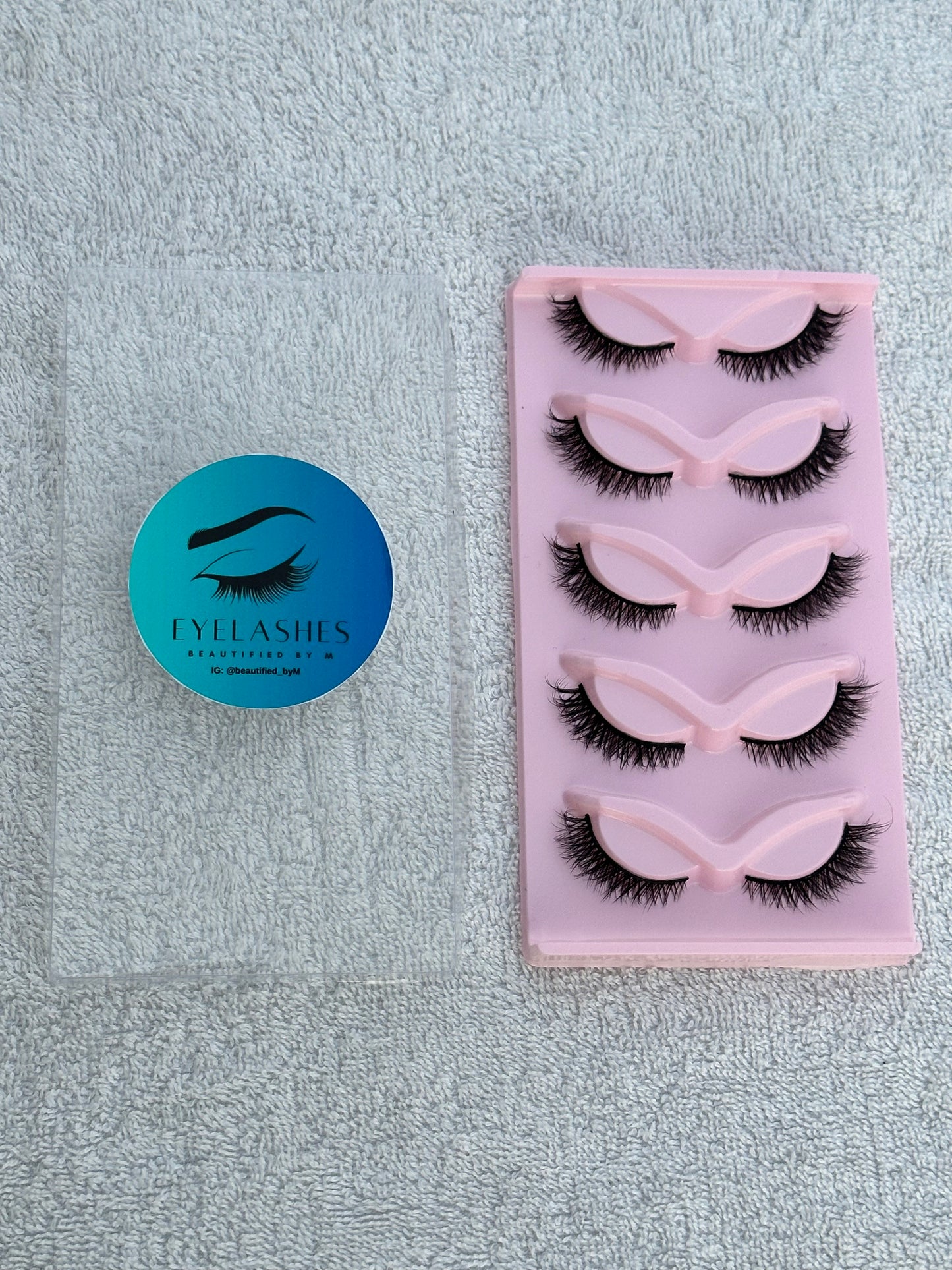 BM07: Fox Style Long Winged Natural Lashes 5 pieces