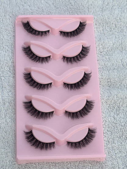 BM13F: Stunning Wispy Party Lashes 5 Pairs